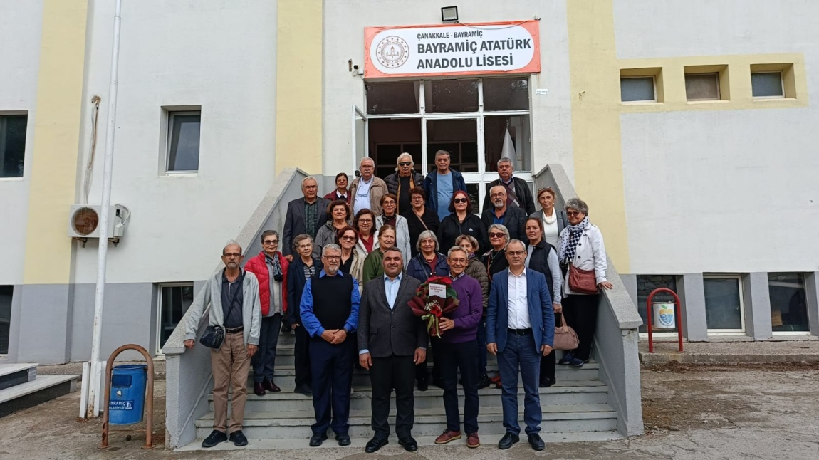 İLK MEZUNLARIMIZDAN ZİYARET...